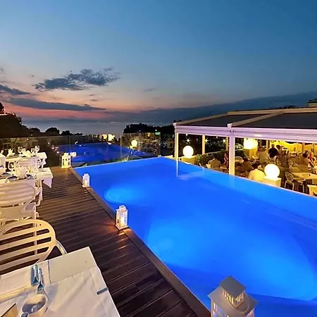 Rivage Hotel 3*
