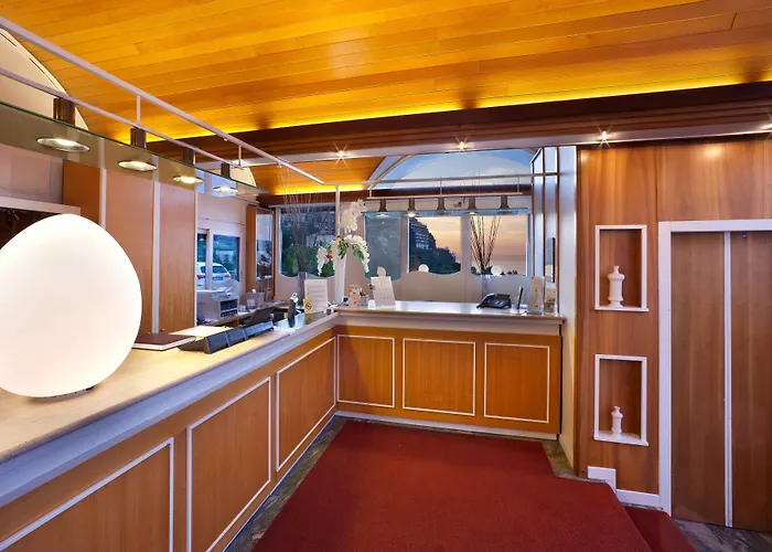 Ξενοδοχείο Rivage 3*